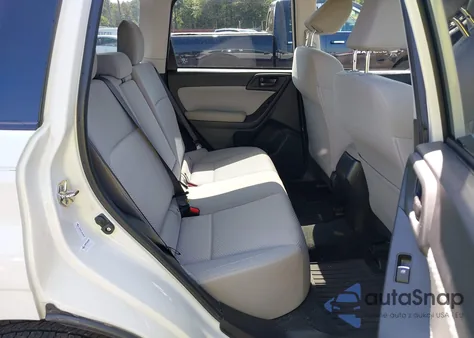 2018 Subaru Forester 2.5I Premium z USA, uszkodzony, nr VIN JF2SJAEC8JH453897